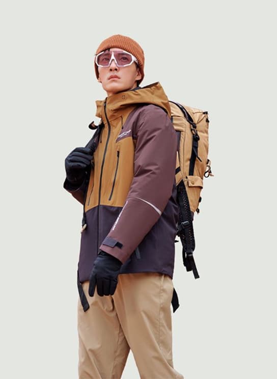 Skiing & Snowboarding